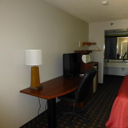 Coach Inn - Summerville 외부 사진